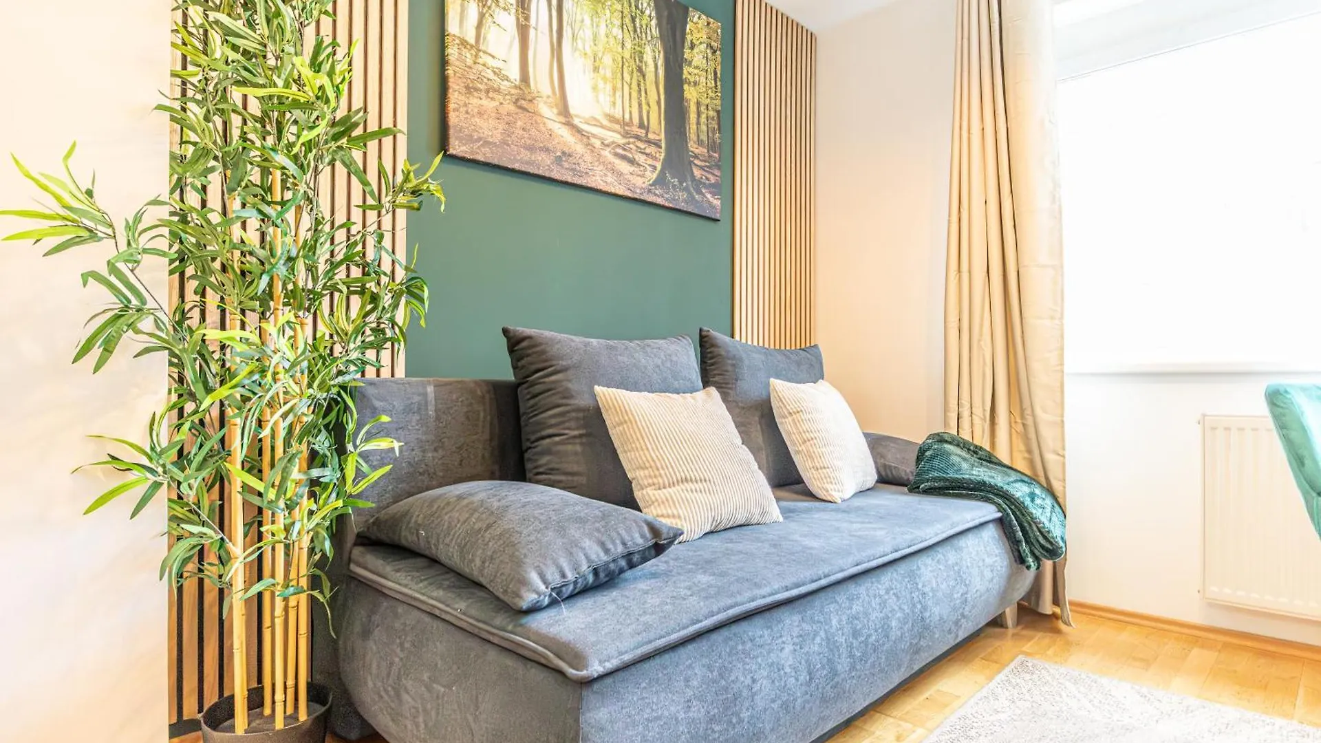 Charming 1Br, Steps From Reumannplatz U1 Apartment Vienna