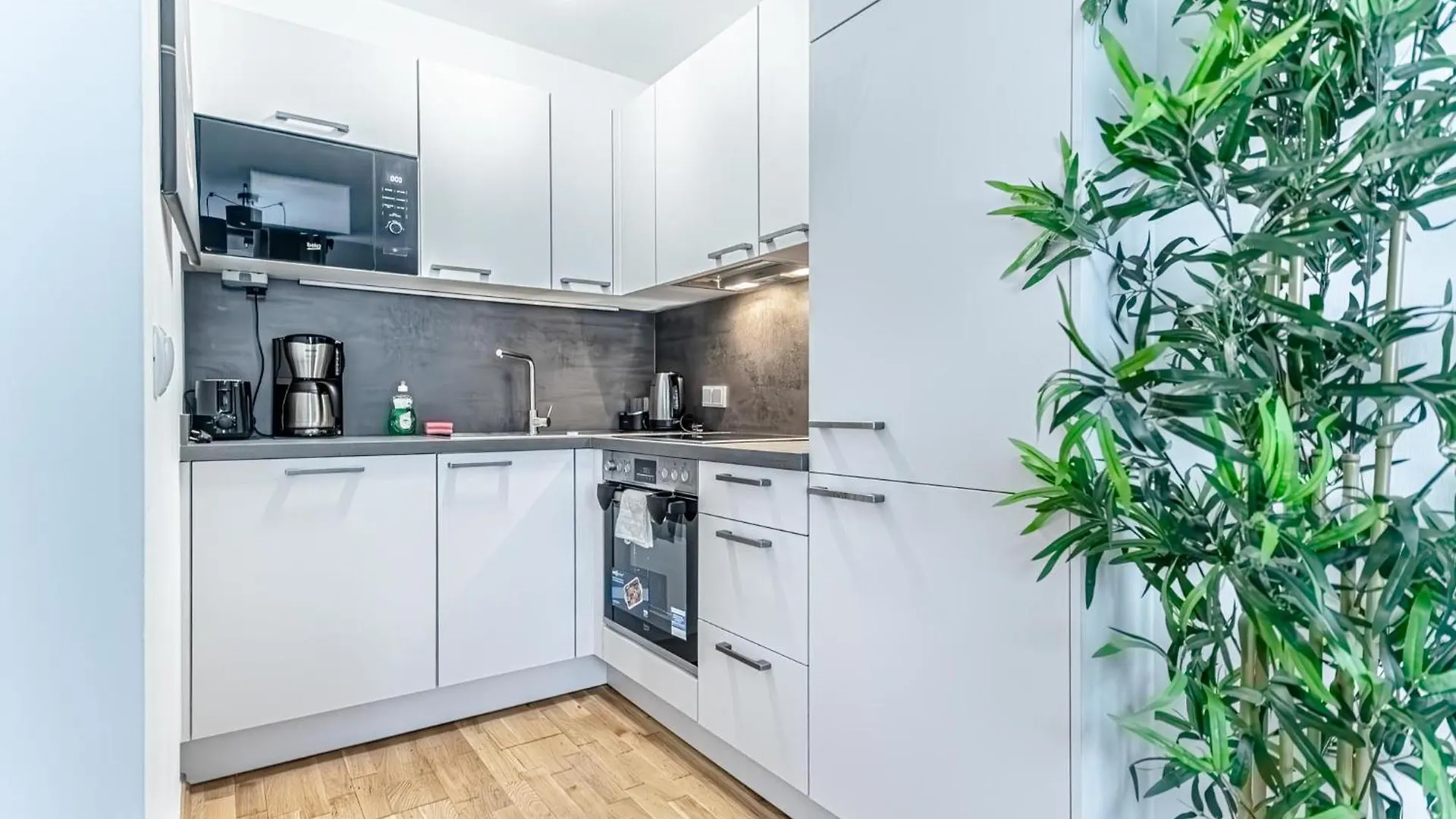 Charming 1Br, Steps From Reumannplatz U1 Apartment Vienna 0*,  Austria