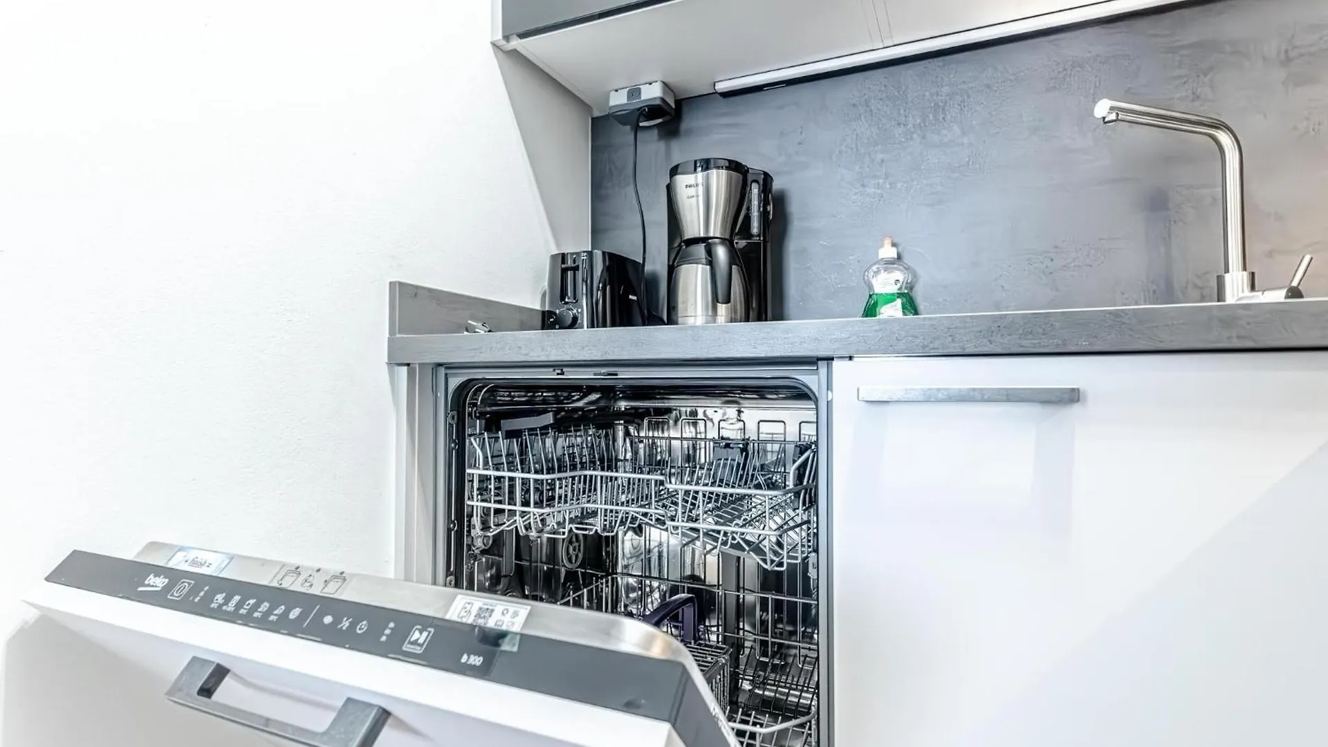 Charming 1Br, Steps From Reumannplatz U1 Apartment Vienna 0*,