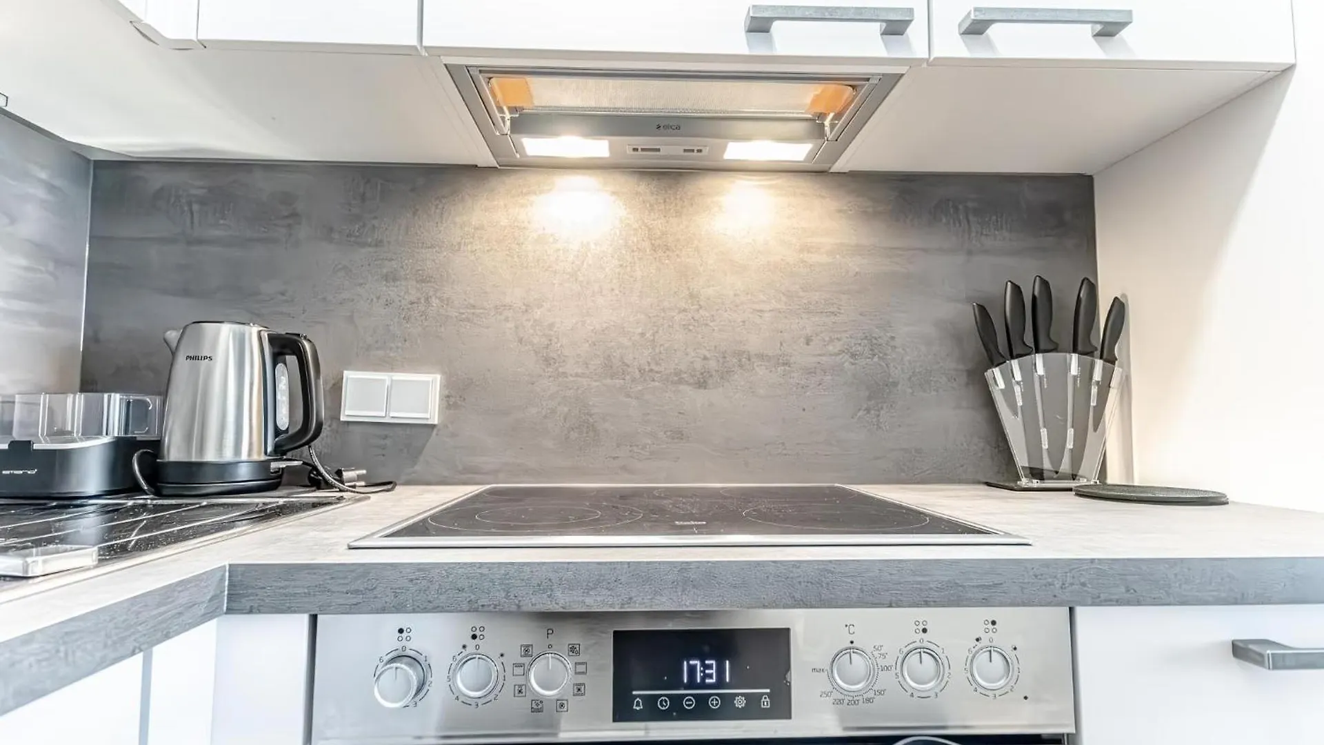 Charming 1Br, Steps From Reumannplatz U1 Apartment Vienna